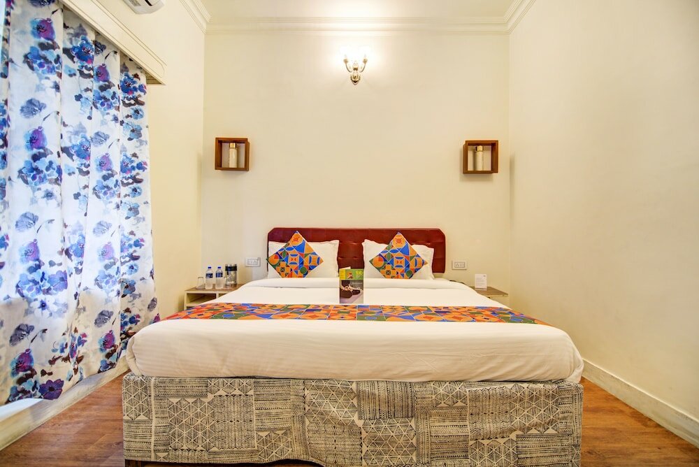 Фото FabHotel Pink Palace