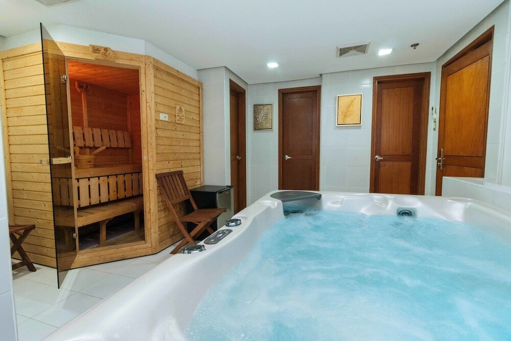 Фото RedDoorz Plus near Vito Cruz Manila