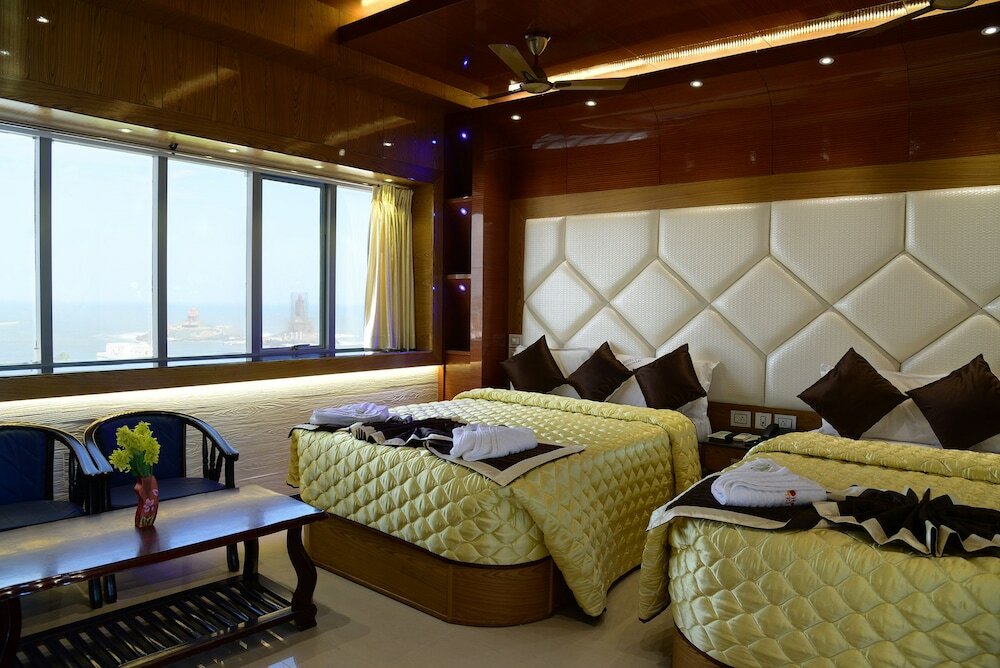 Фото Tri Sea Hotel