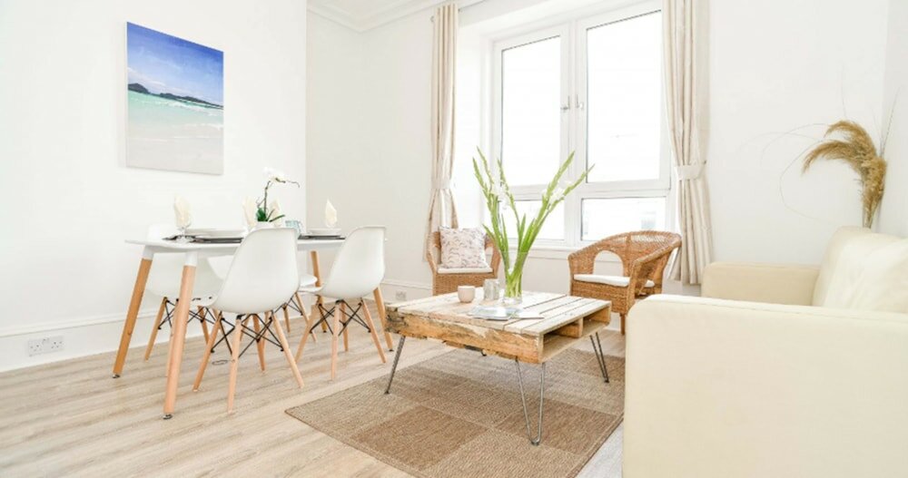 Фото Modern Central Apartment