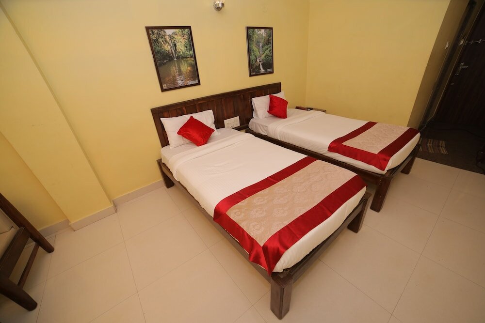Фото Hotel Kamat Plus