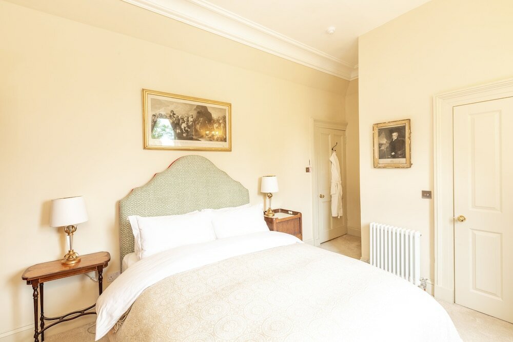 Фото Wardhill Castle