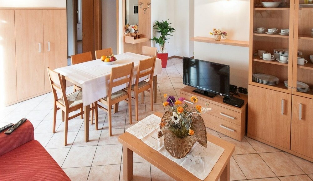 Фото Appartamenti Enrosadira