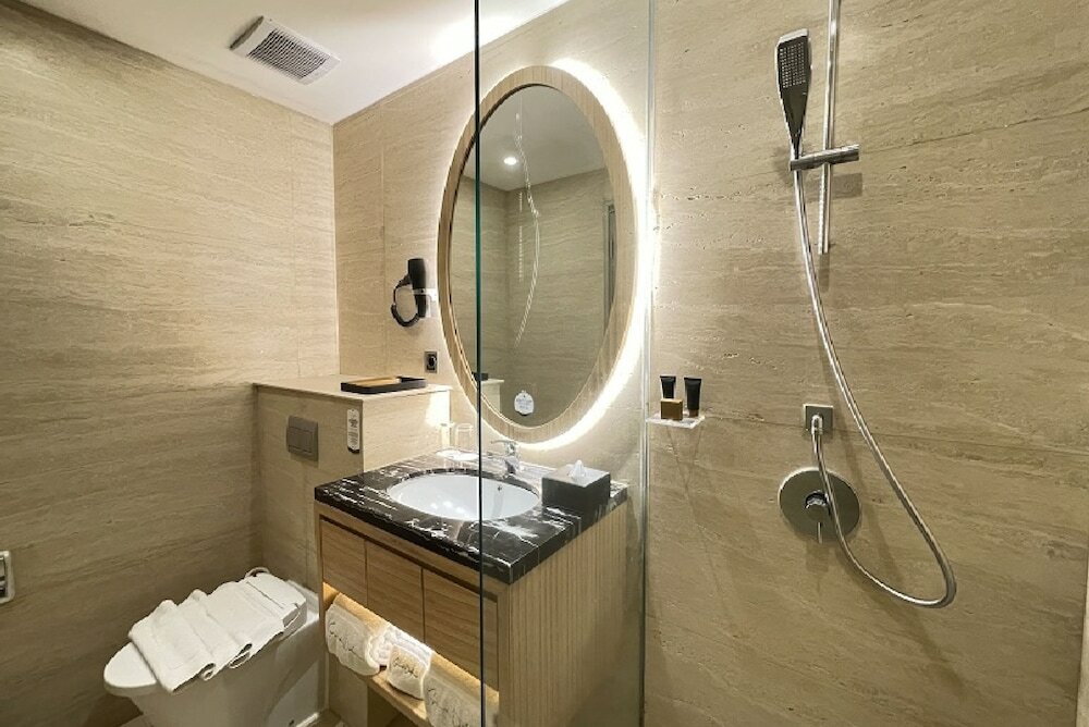Grand Dafam Surabaya - 20