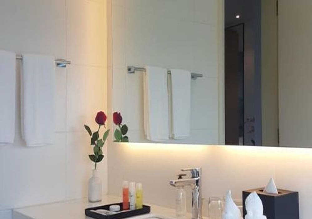 Фото Suasana All Suites Hotel