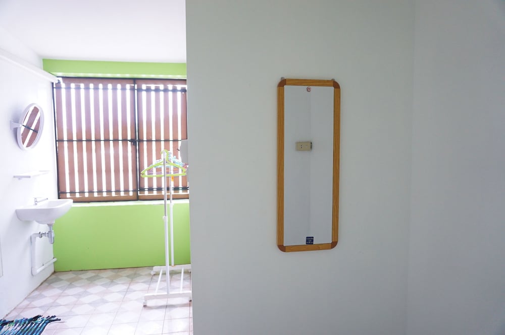 Фото Madinah Hostel Ranong