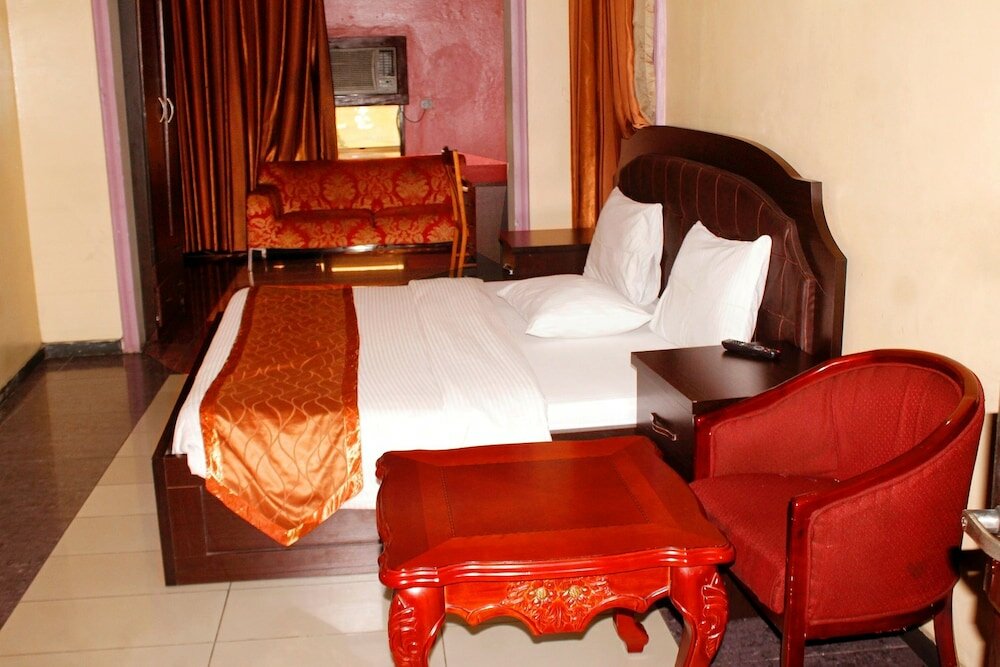 Фото Garden City Marriott Hotel