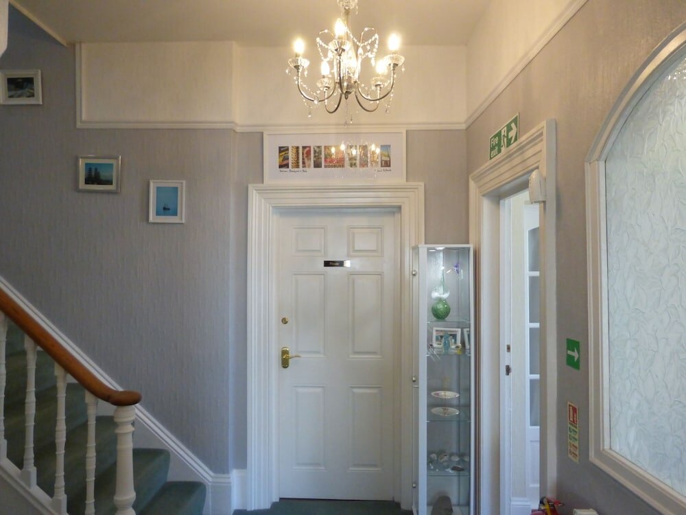 Фото Blenheim House