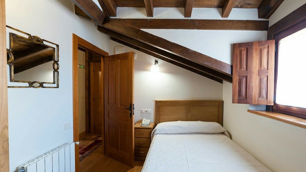 Фото El Roblón De Cabuerniga