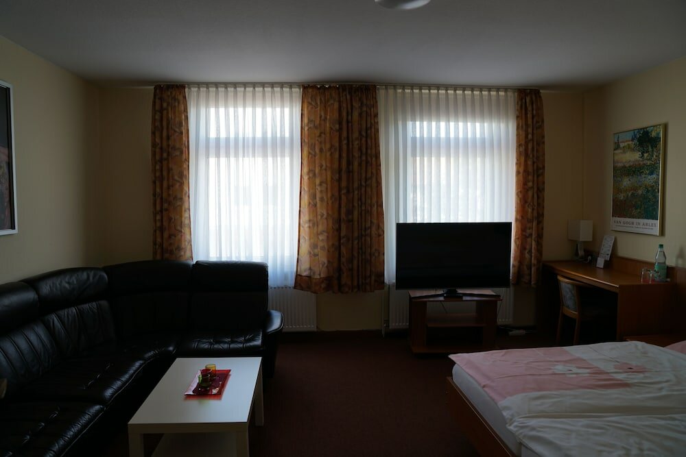 Фото Hotel Zum Grafen Hallermunt