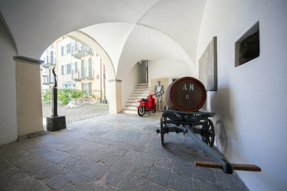 Hotel Winebnb, Lombardy, photo
