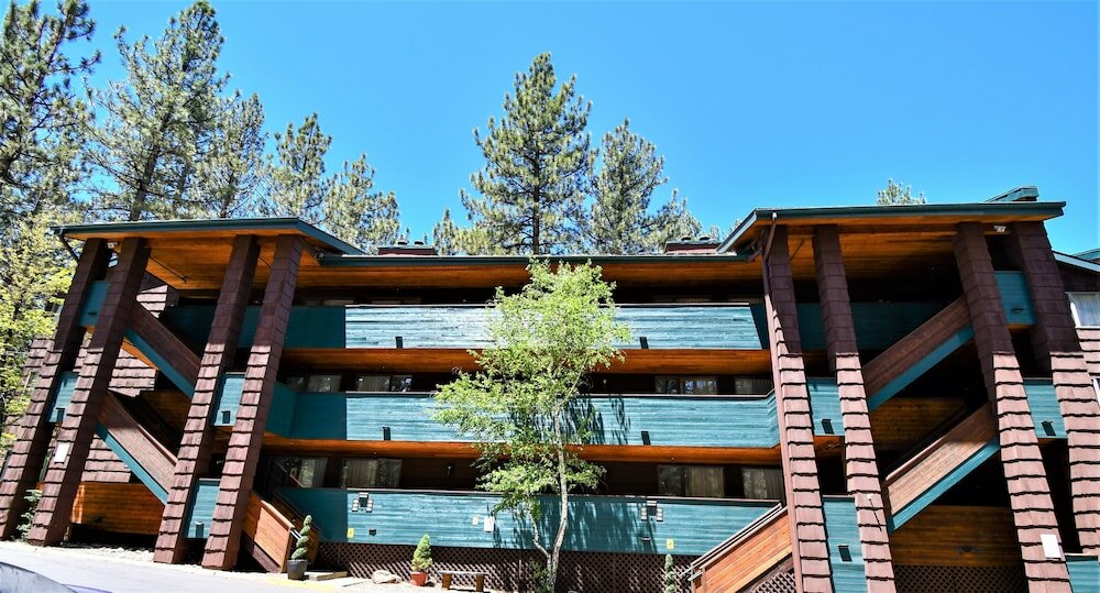 Фото Snow Lake Lodge