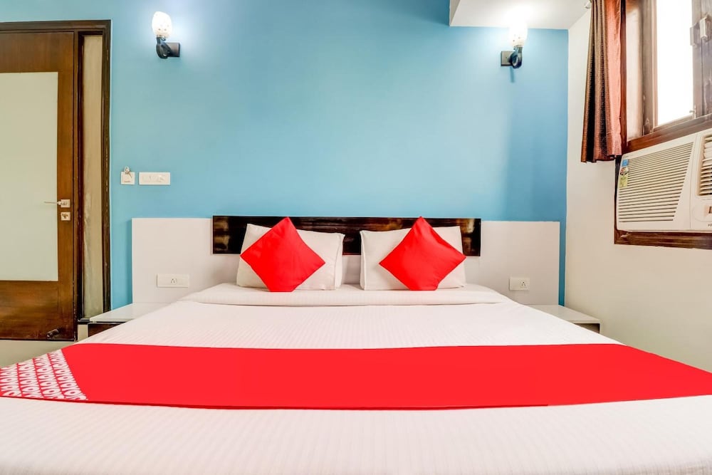 Фото Oyo Flagship 12675 Star inn