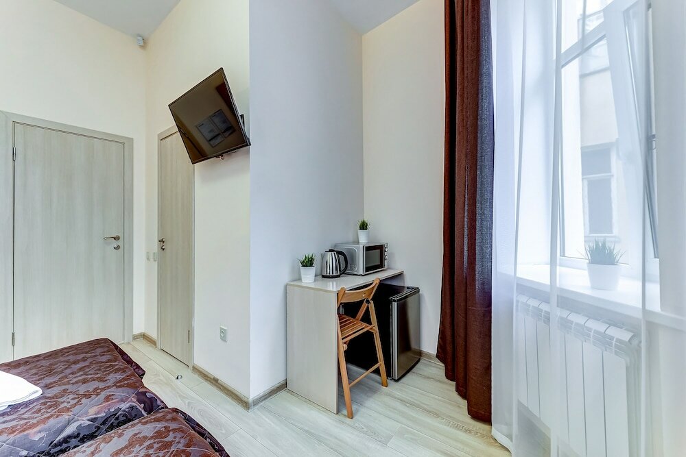 Фото Демократ