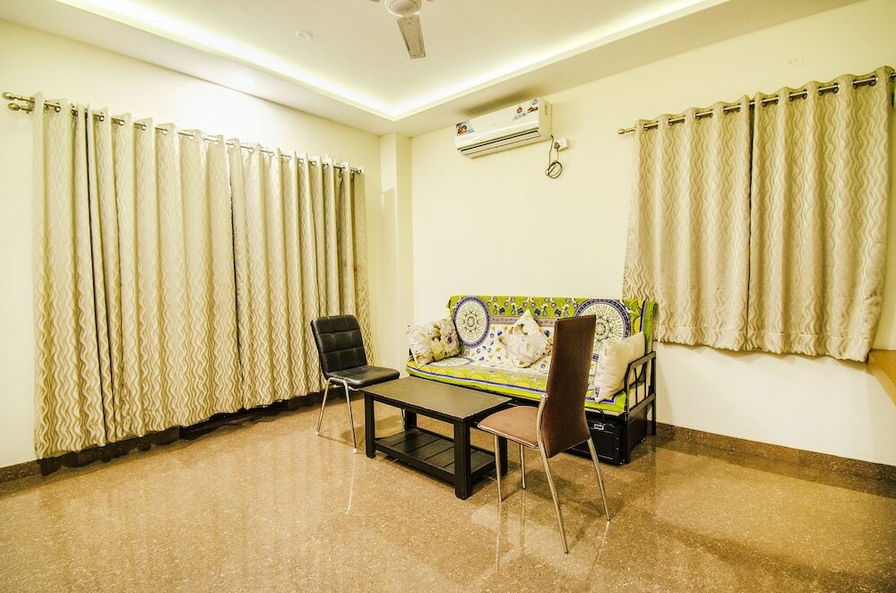 Фото FabHotel Millenium Stay Indiranagar