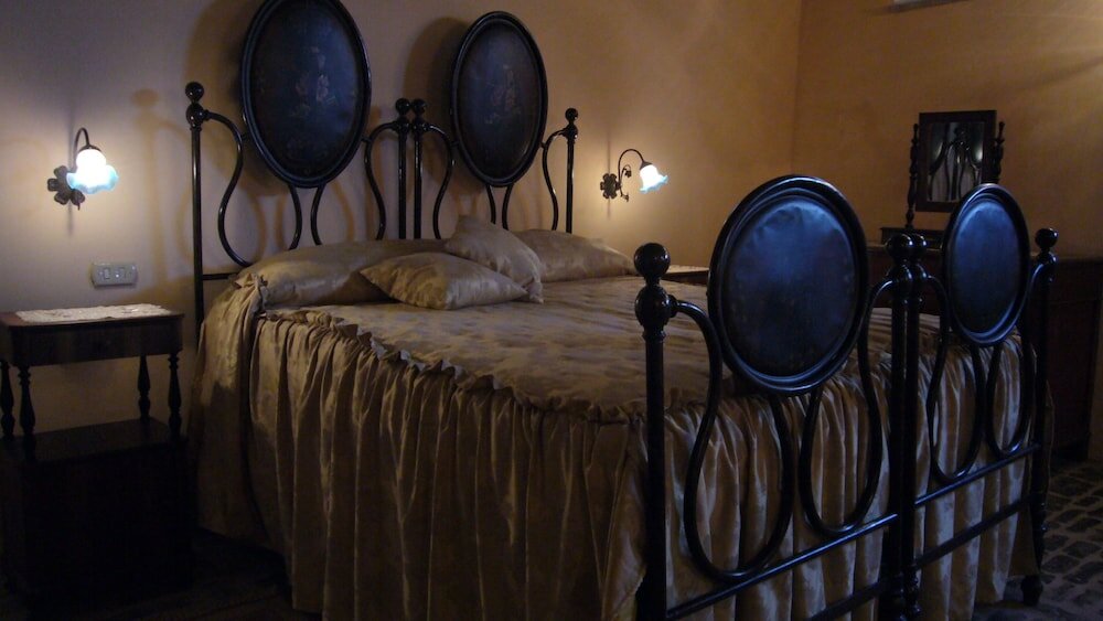 Фото Borgo Storico Cisterna