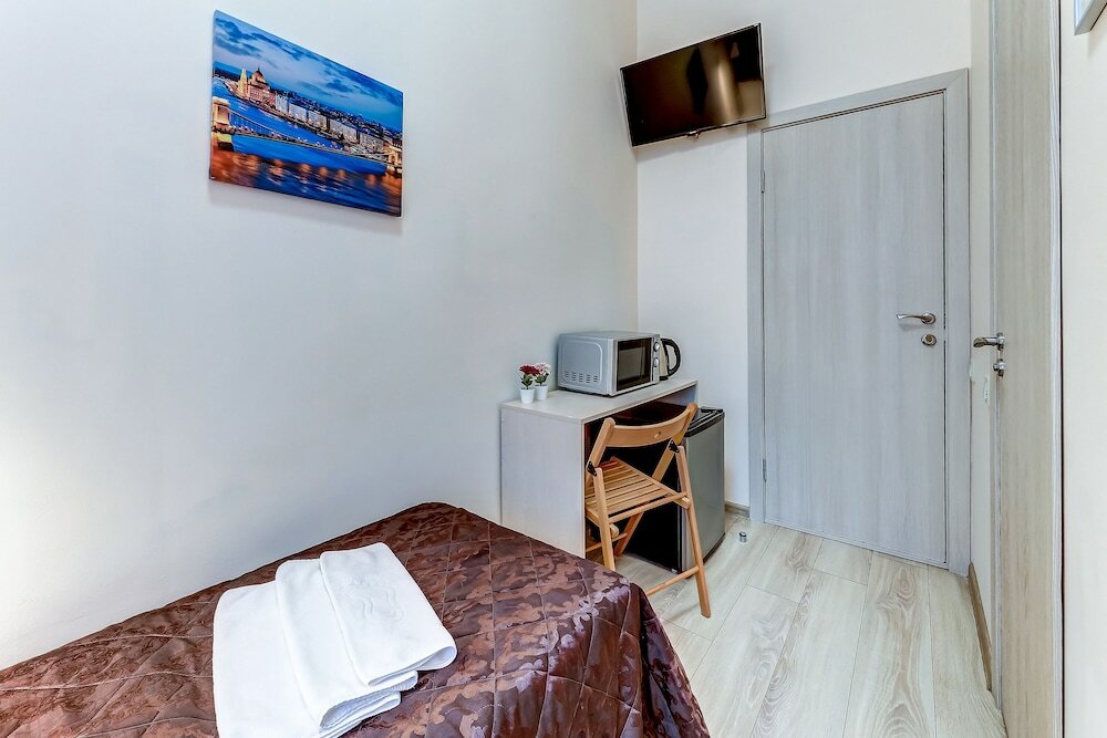 Фото Демократ