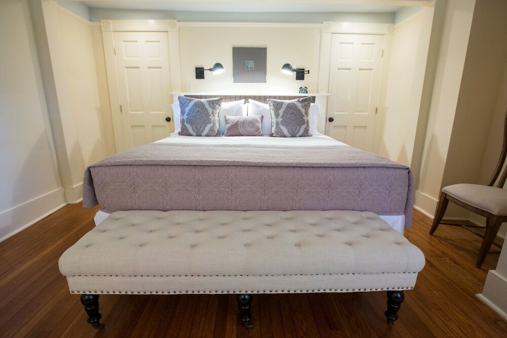 Фото Gay Street Inn