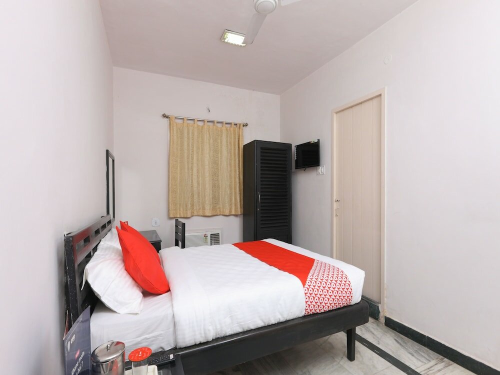 Фото Oyo 11661 Krishna Park