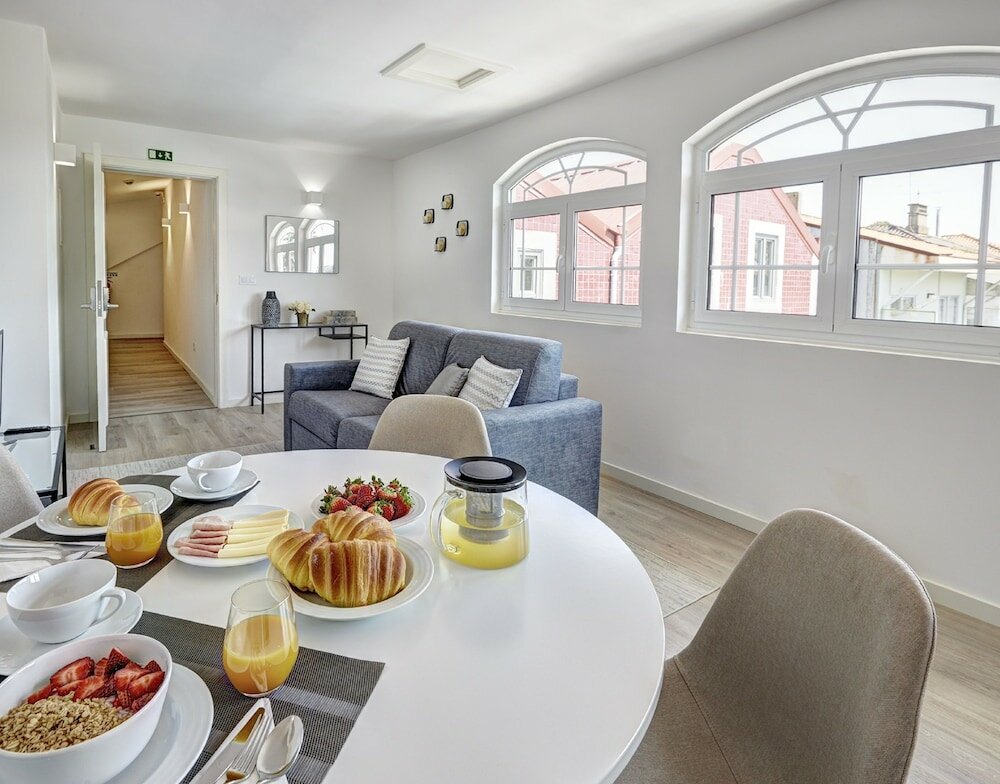 Фото Porto Downtown Lovers Suites Bombarda 451