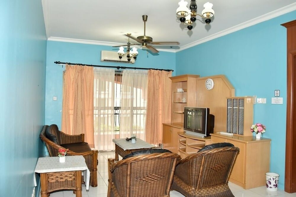 Фото Ideal Holiday Apartment Marina Court