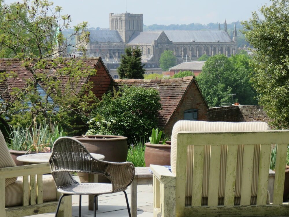 Фото отеля 2