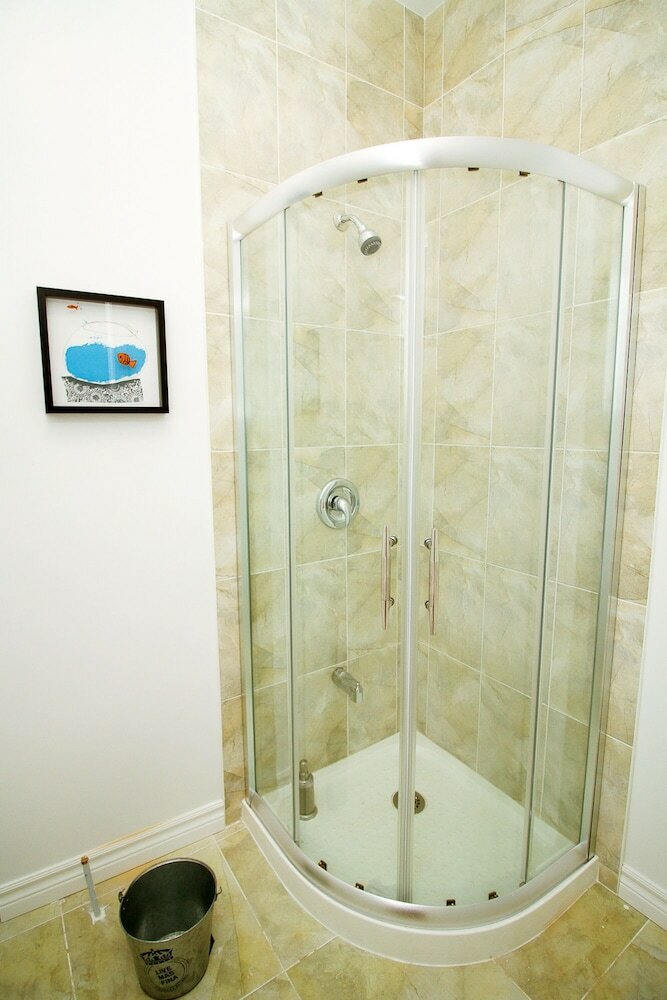 Фото 2 Bedrooma Apartment near Kensington Market - Unit 1