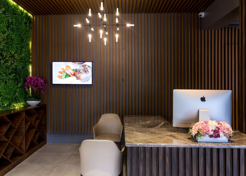 Фото The Marison Hotel