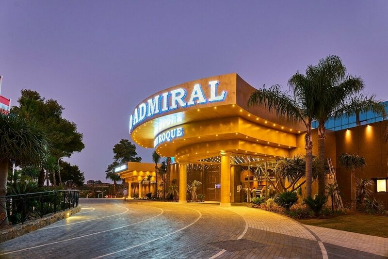 Гостиница Hotel Admiral Casino & Lodge