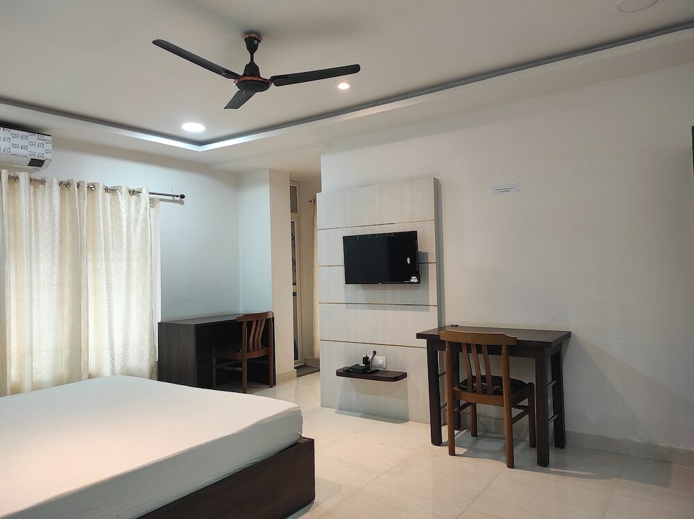 Фото Indira Lodge