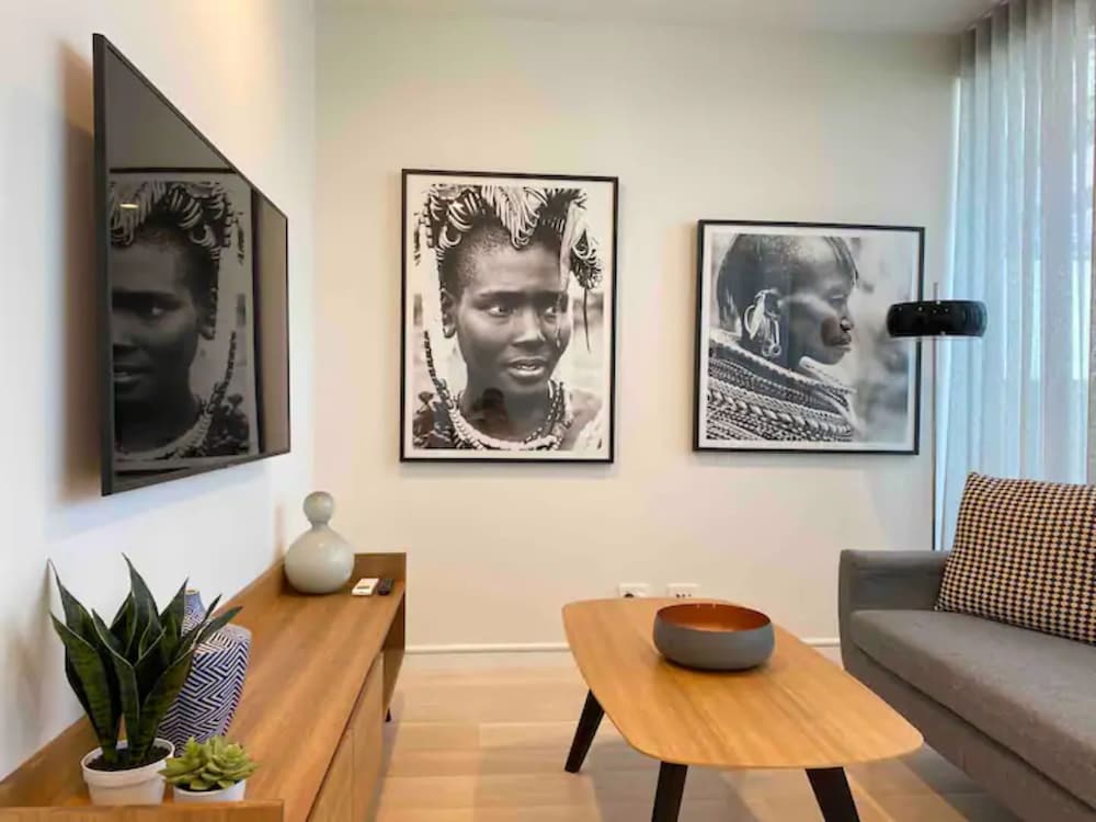 Фото Modern 1 Bedroom Apartment South Yarra