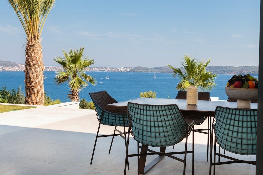 Фото Ultraluxury Villa Elyzeum