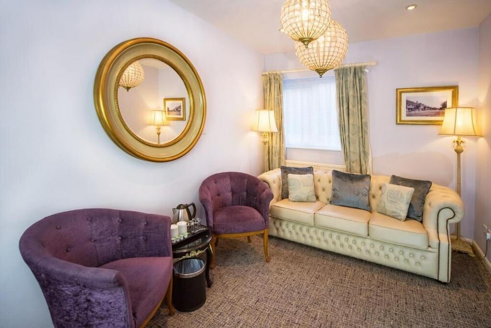 Фото Henley Hotel