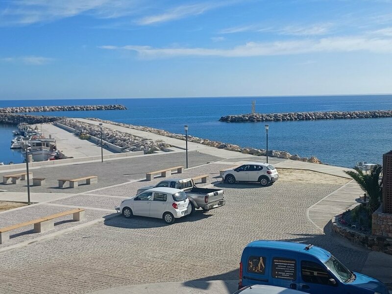 Гостиница Cozy Home close to old Port Sea Front & Parking в Колимвари