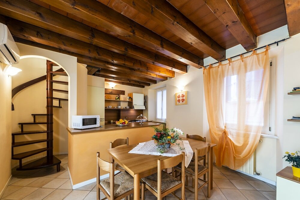 Фото Flowers Apartments