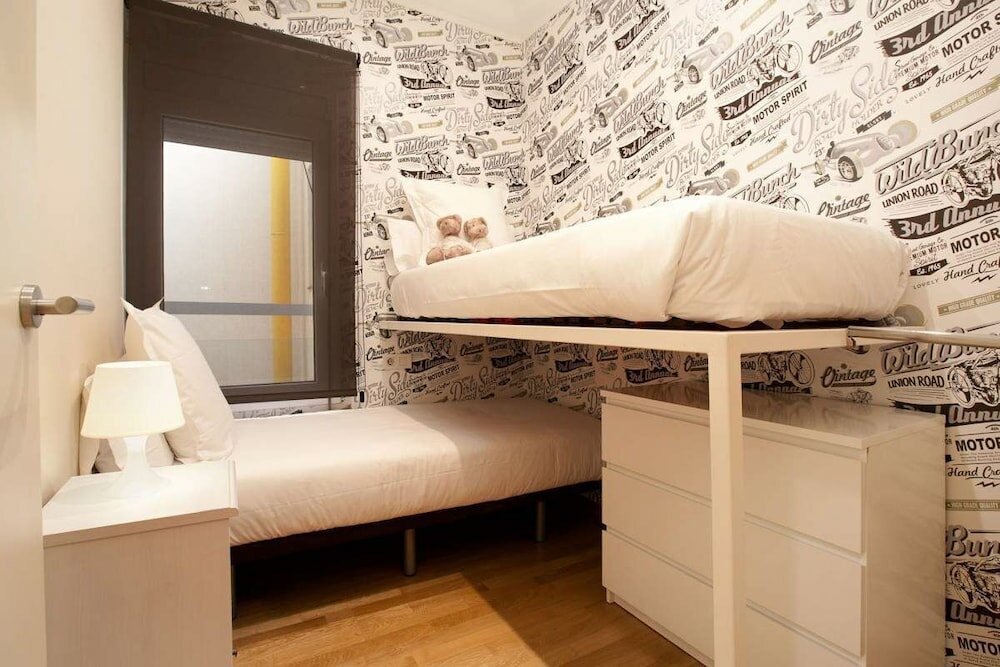 Фото Enjoybcn Coliseum Apartments