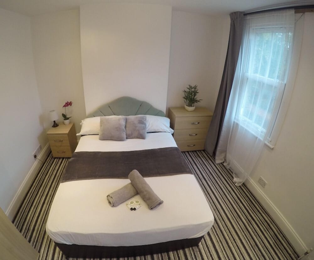 Фото Hollybush Row Rooms