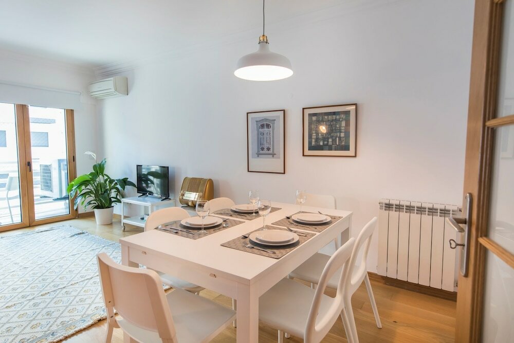 Фото Family Wonder Two Bedroom Garage