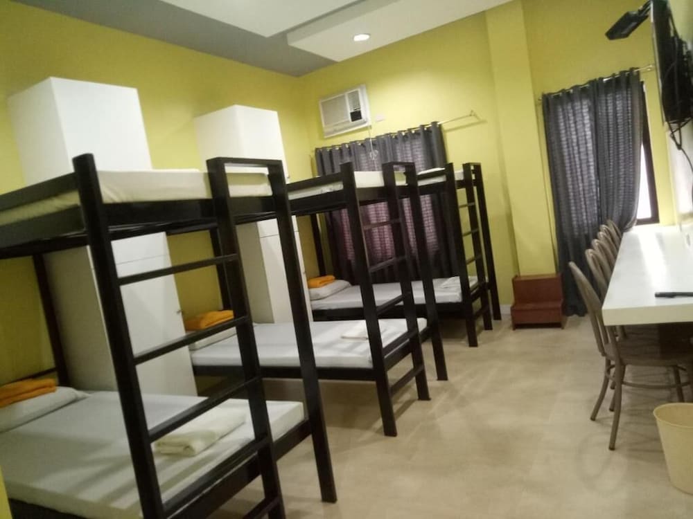 Фото The Royale House Travel Inn and Dormitel