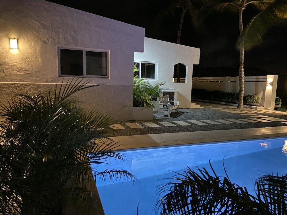 Фото Movida Inn Aruba