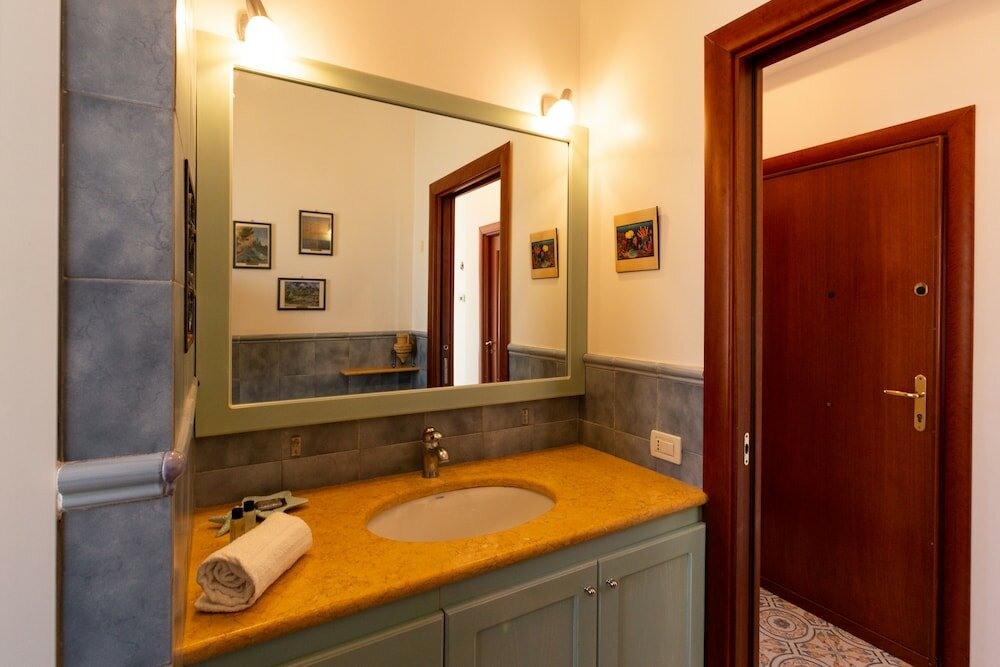 Фото Mondello Wonderful Seaview Apartment