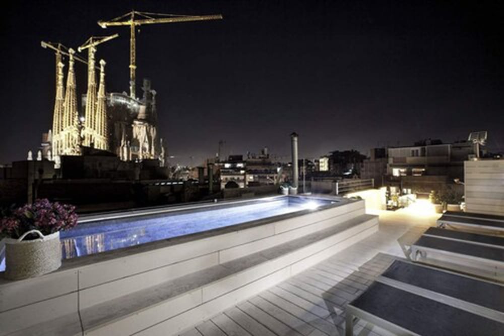 Фото Enjoybcn Gaudi Apartments