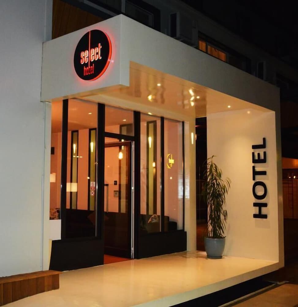 Фото отеля 1