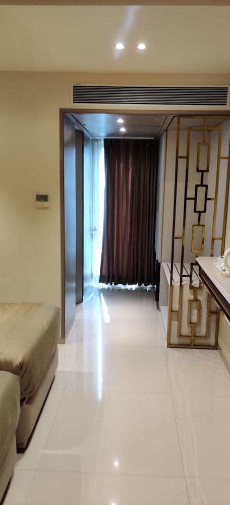 Фото Sheetal Residency