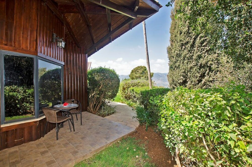 Фото A different little place