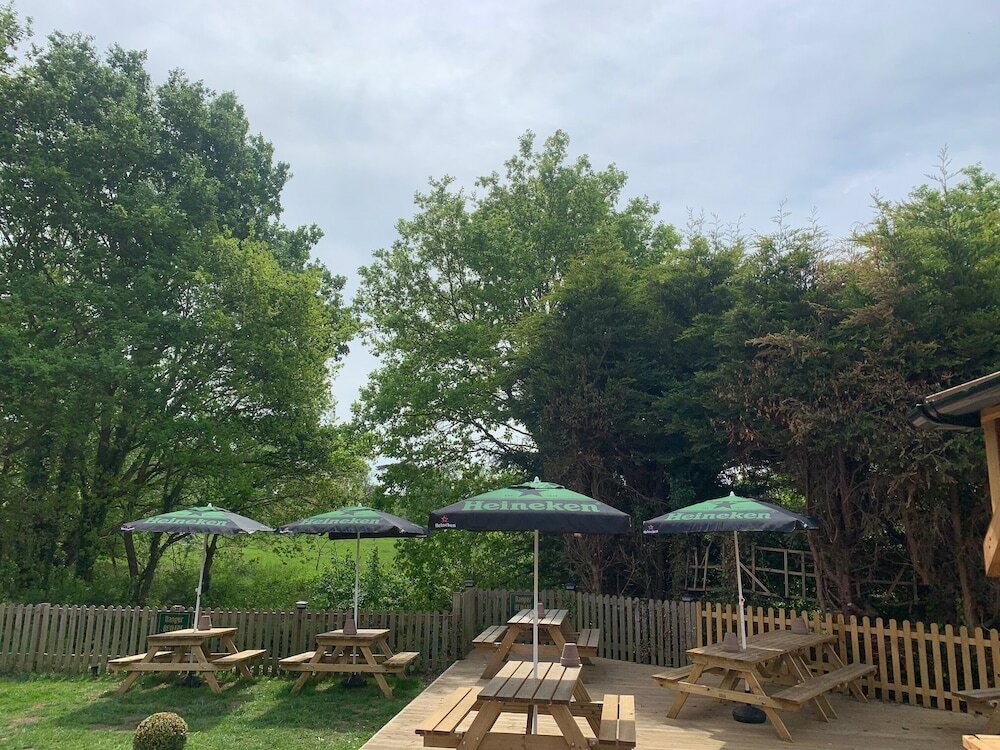 Фото Crown and Anchor