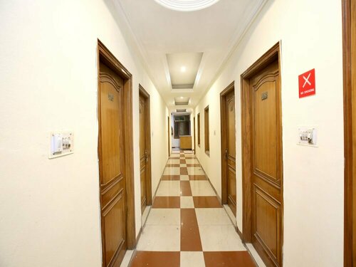 Гостиница Oyo 14029 Hotel Yogesh