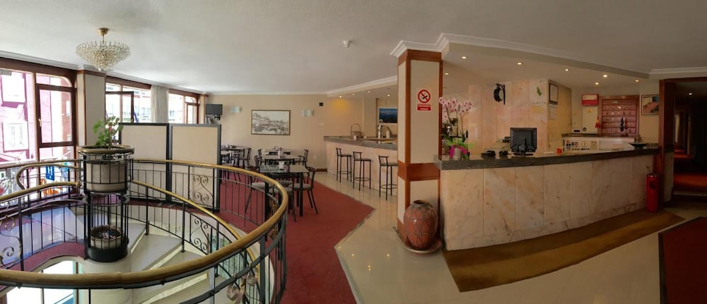 Фото Hotel La Ronda