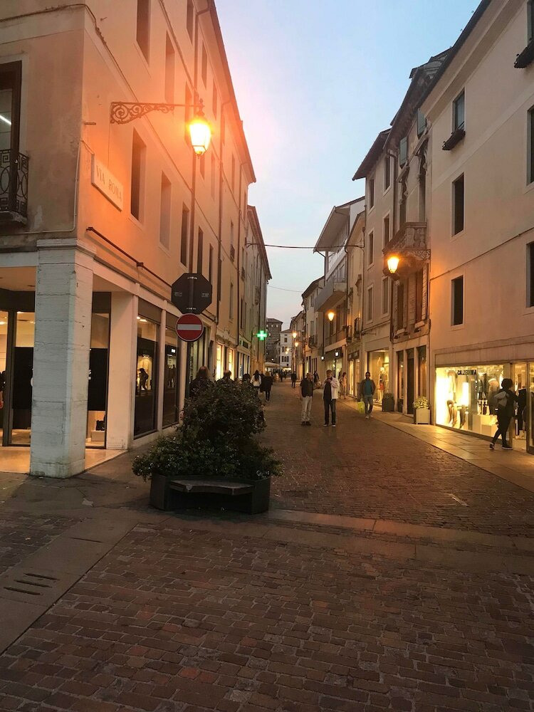 Фото Ca' Garibaldi Rooms