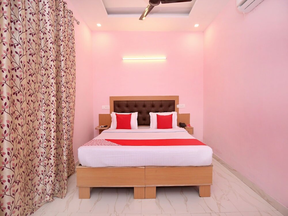 Фото Oyo 13119 Hotel Skydeep